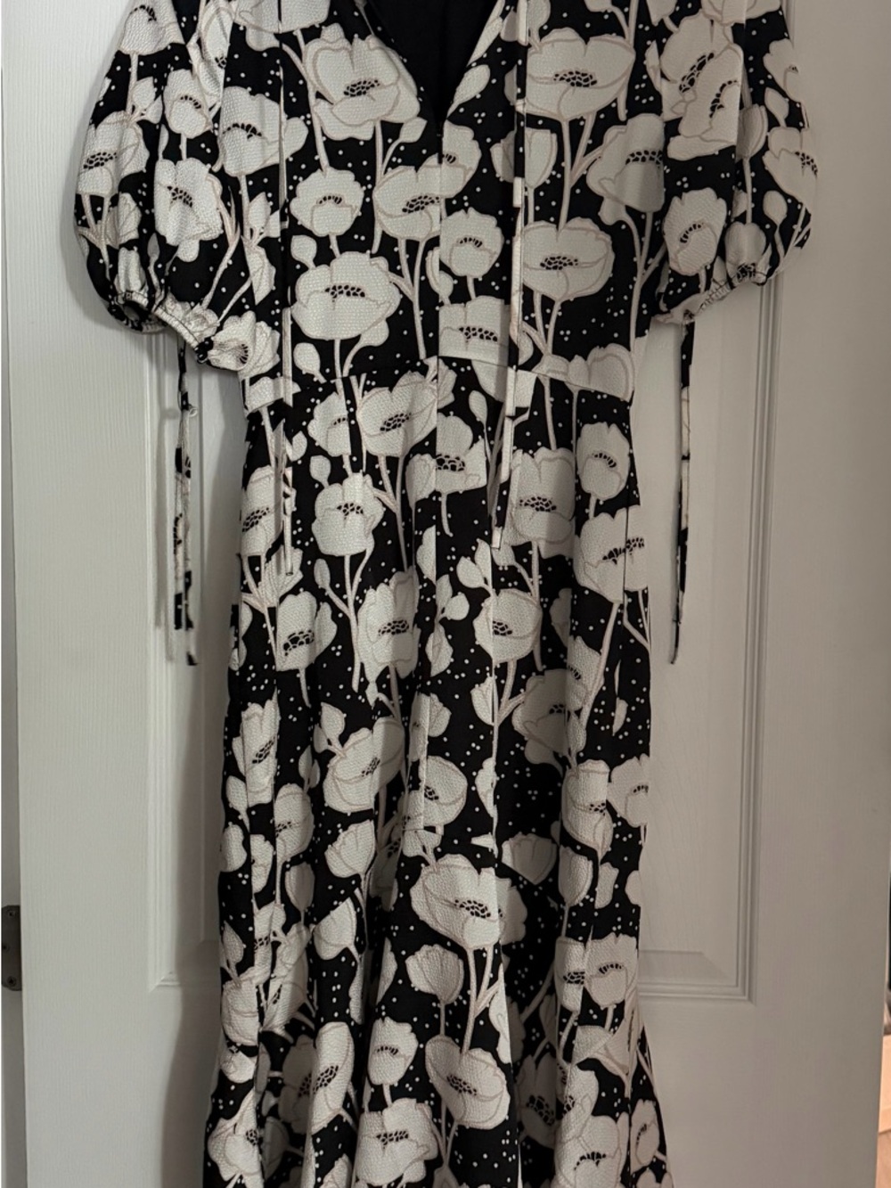 Ted Baker London Abriee Puff Sleeve Midi Dress - Picture 4 of 8